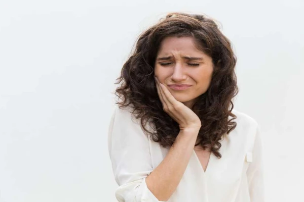 Quais as principais causas do edentulismo em adultos