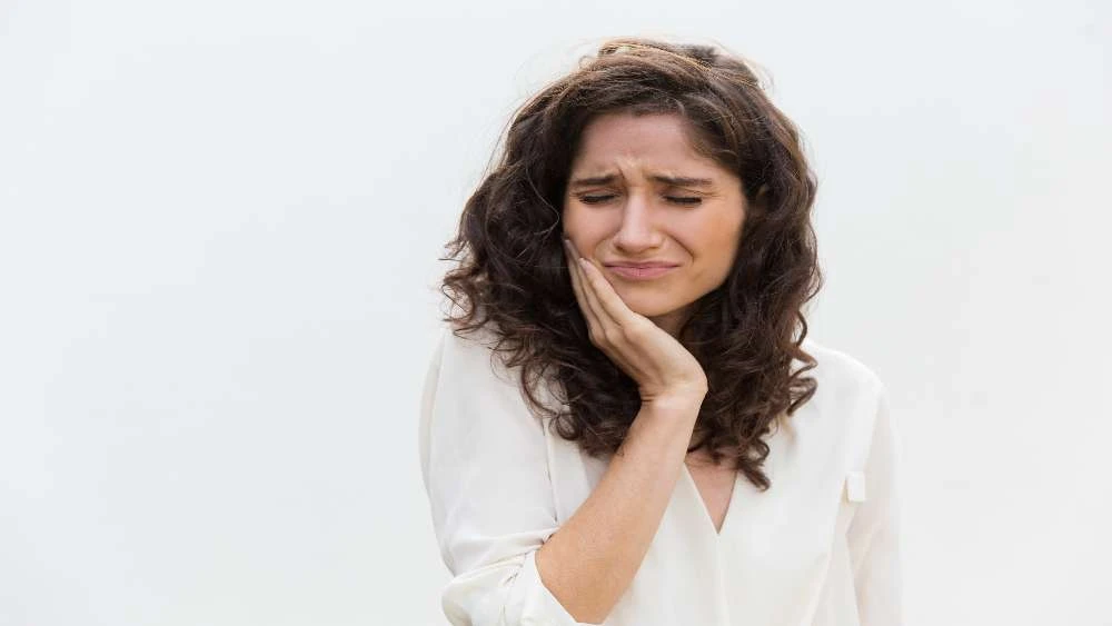 Quais as principais causas do edentulismo em adultos